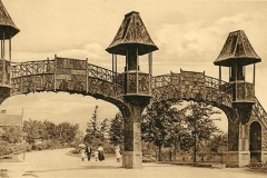 Arch-of-Native-Woods-at-the-Entrance-to-Lansdowne-Park-Ottawa-1910.-3