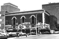 Capitol-Theatre-Bank-and-Queen-1970