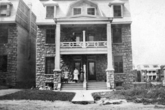 Chapel-Street-in-Ottawas-Sandy-Hill-neighbourhood1905