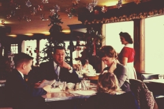 Family-Dinner-at-the-Green-Valley-1968