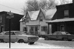 Foreys-Convenience-at-317-St.-Andrew