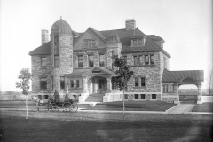 J.R.-Booth-home-500-Wilbrod-street-in-1902-2