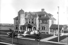 J.R.-Booth-home-500-Wilbrod-street-in-1902