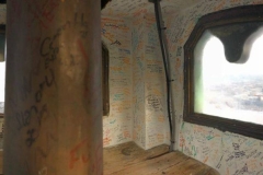 Last-Room-at-the-Top-of-the-peace-tower-Ottawa-1